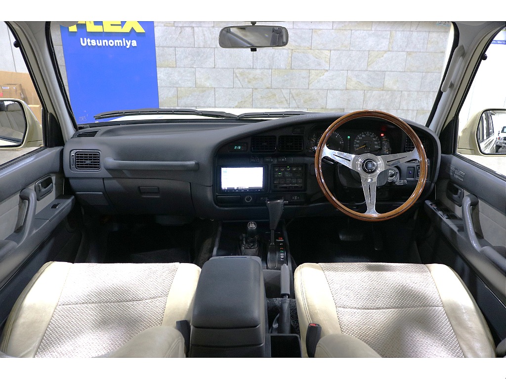 Renoca Wonderらしい内装に仕上がっておりますので、各部のディテールを是非ご覧くださいませ。