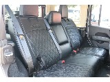 セカンドシートは後ろ下がりとなっており、快適にお過ごしいただけます！