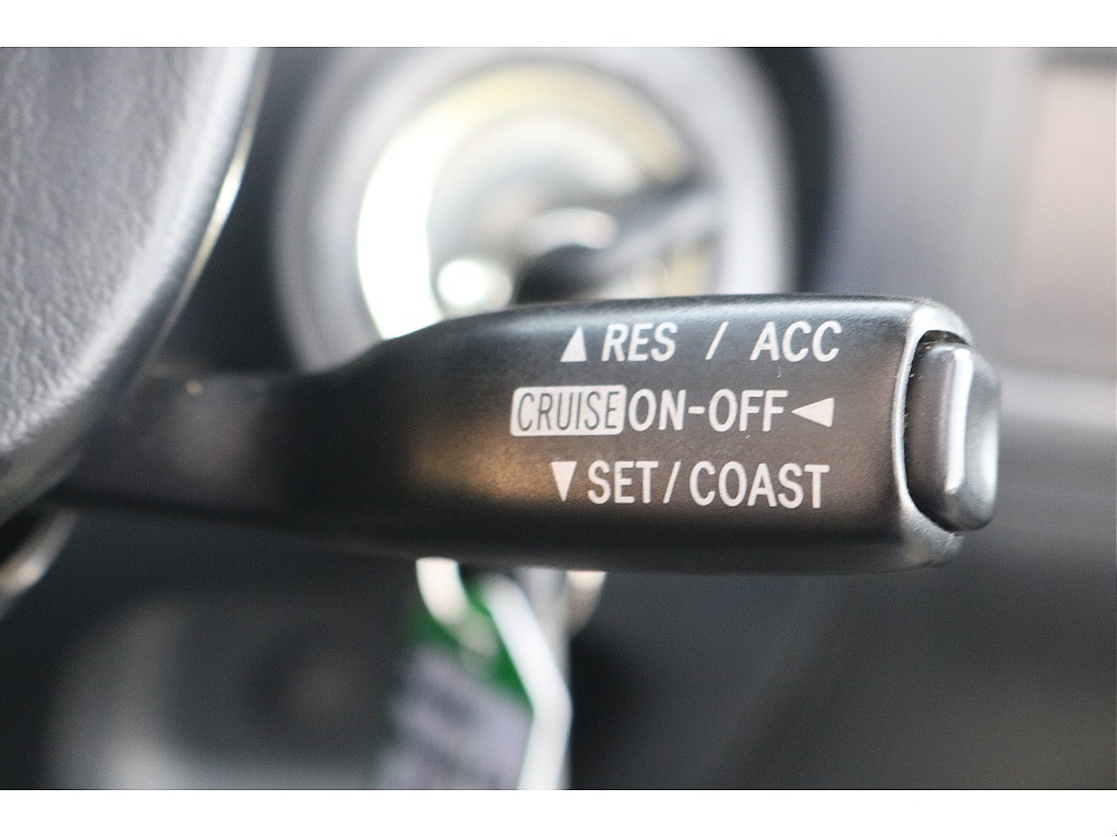 クルーズコントロール付き！長距離運転もこれさえあればへっちゃらです♪