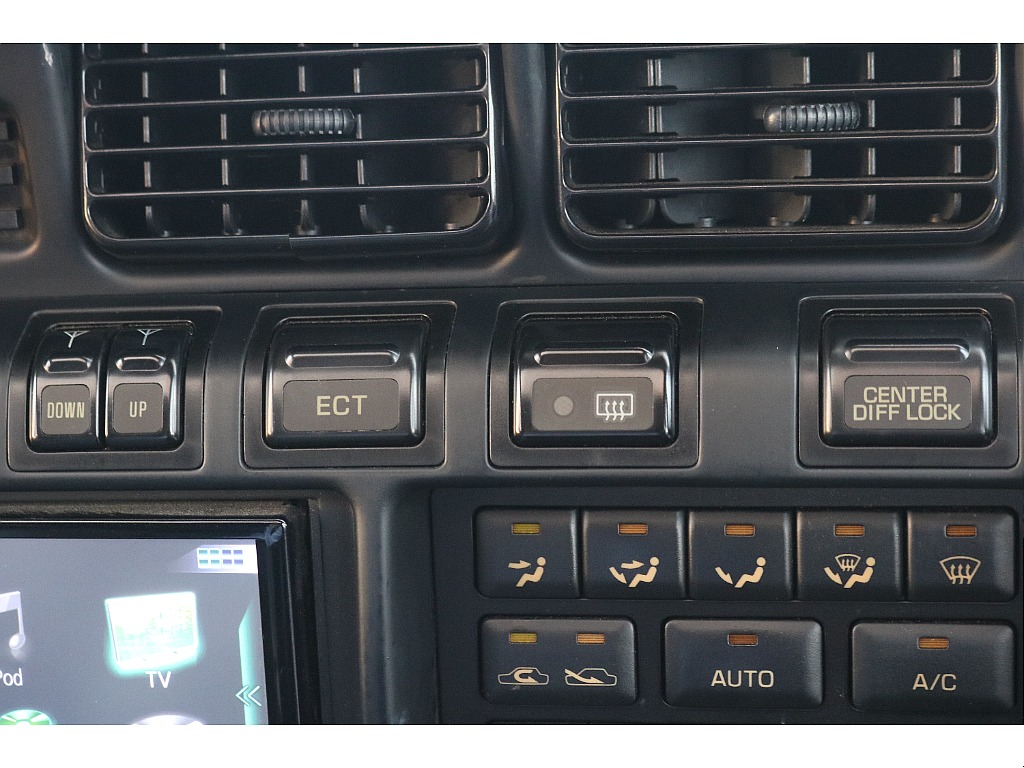 触れることの多いスイッチ周りも綺麗な状態です！