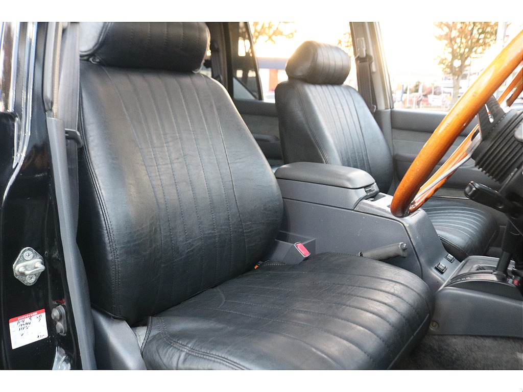 新品クラシックシートカバーインストール！