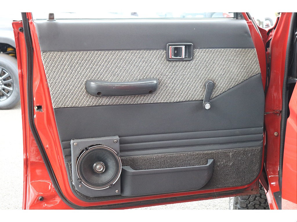 多少の毛羽立ちはありますが綺麗な状態です！