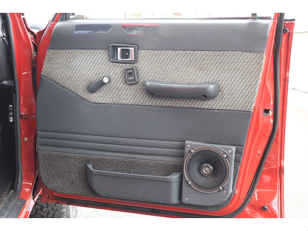 多少の毛羽立ちはありますが綺麗な状態です！