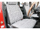 運転席シートは張替え施工済みです！