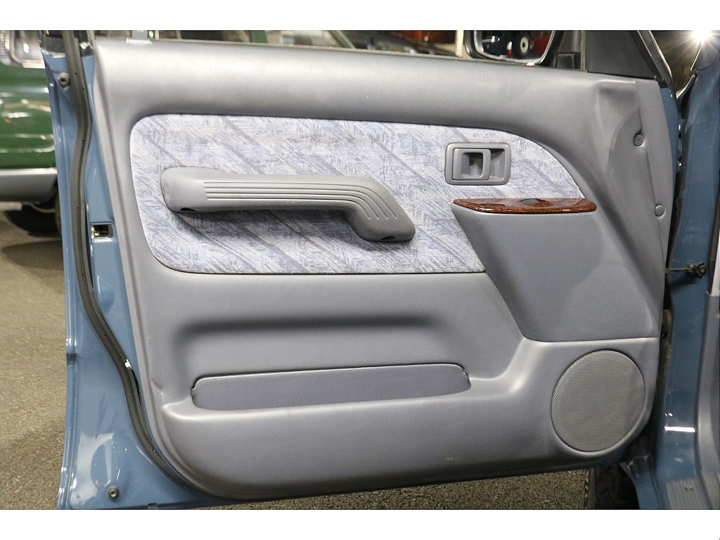 実は内張生地の張替えも可能なのでそちらもご相談ください♪