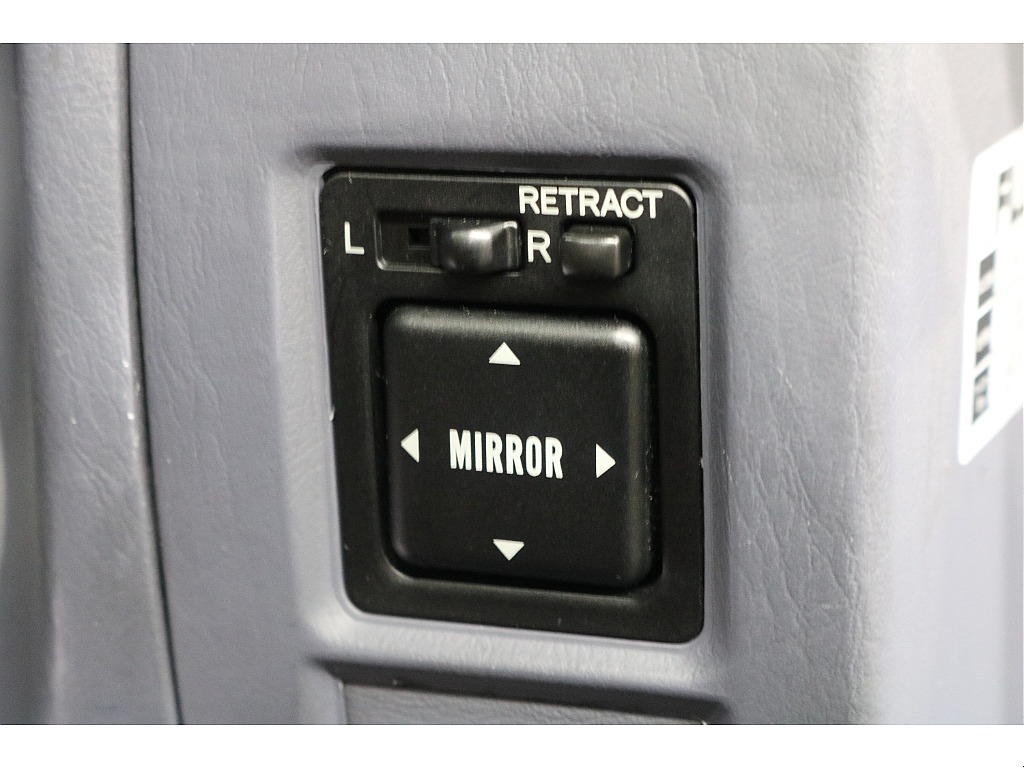 ミラー操作スイッチ！