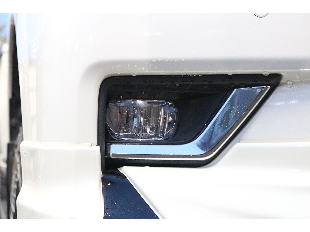 フォグランプ付！暗い夜道もしっかり照らしてくれます！