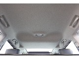 運転席は広々としており、長時間運転でも疲れにくくなっております！