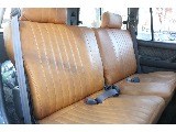 セカンドシートは成人男性2名が乗車してもゆとりが御座います！