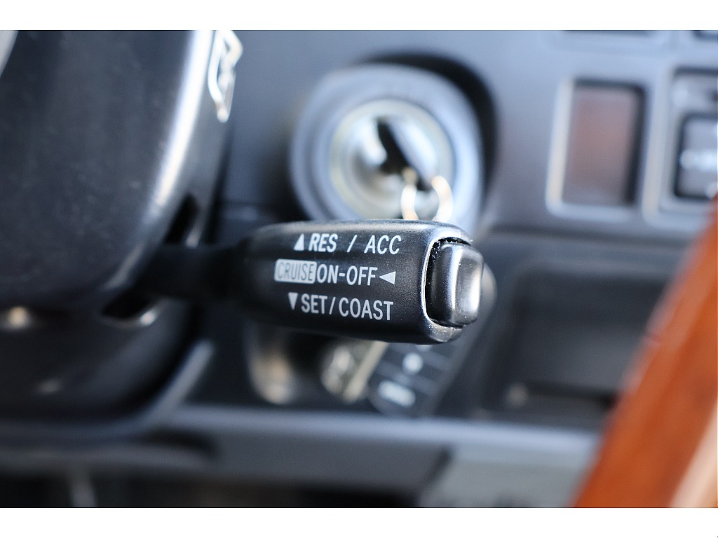 トヨタ ランドクルーザー80(21枚目)