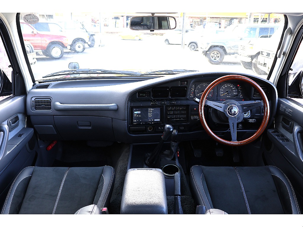 トヨタ ランドクルーザー80(7枚目)