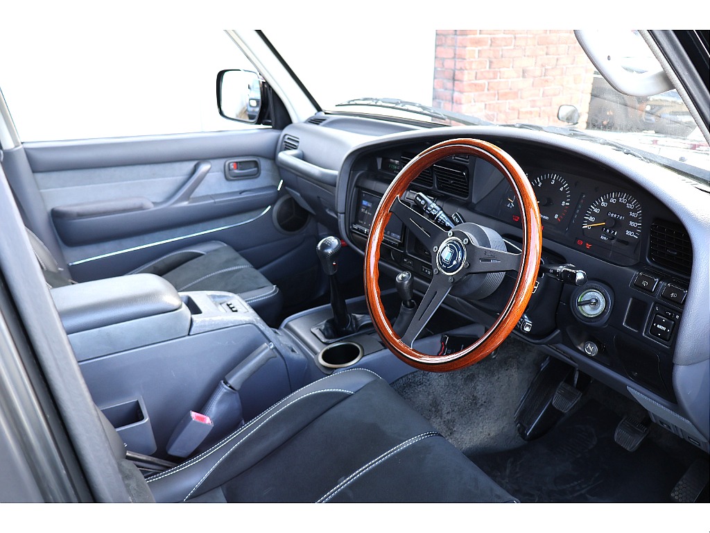 トヨタ ランドクルーザー80(8枚目)