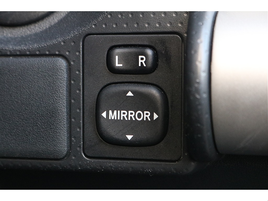 左右ミラースイッチ！