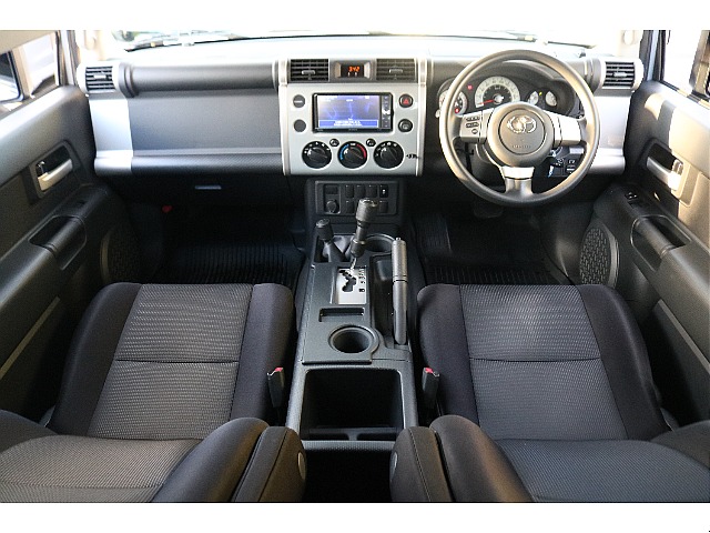 コックピットのような運転席周り！ ドキドキが止まりません♪