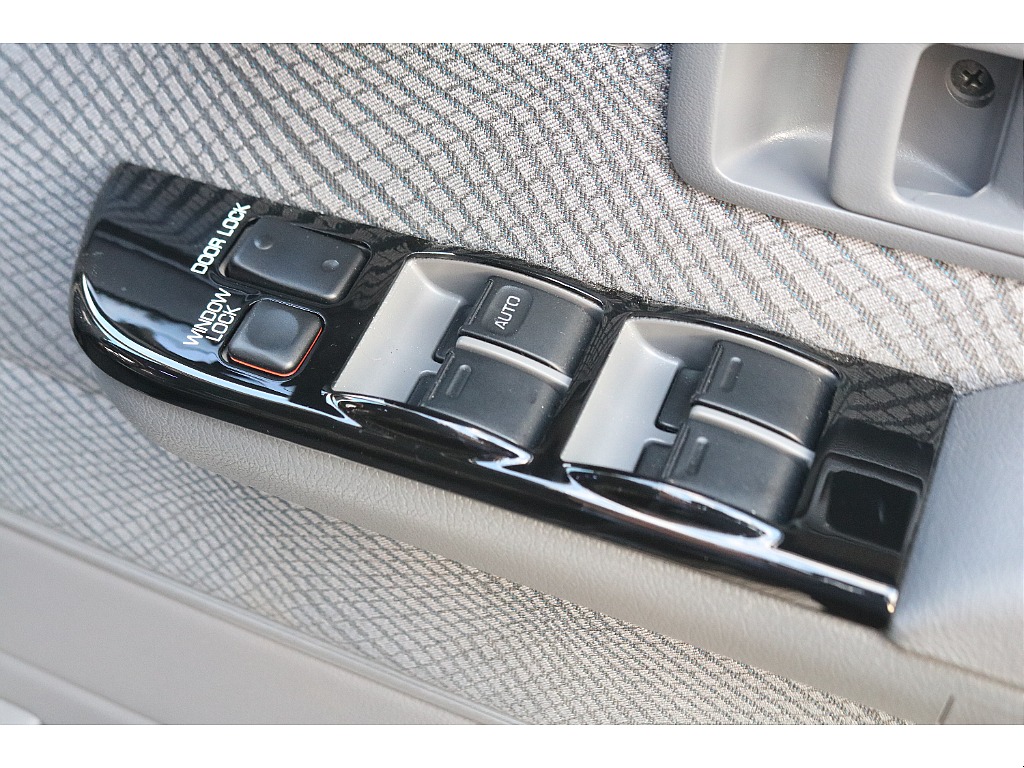 パワーウィンドウスイッチパネル！