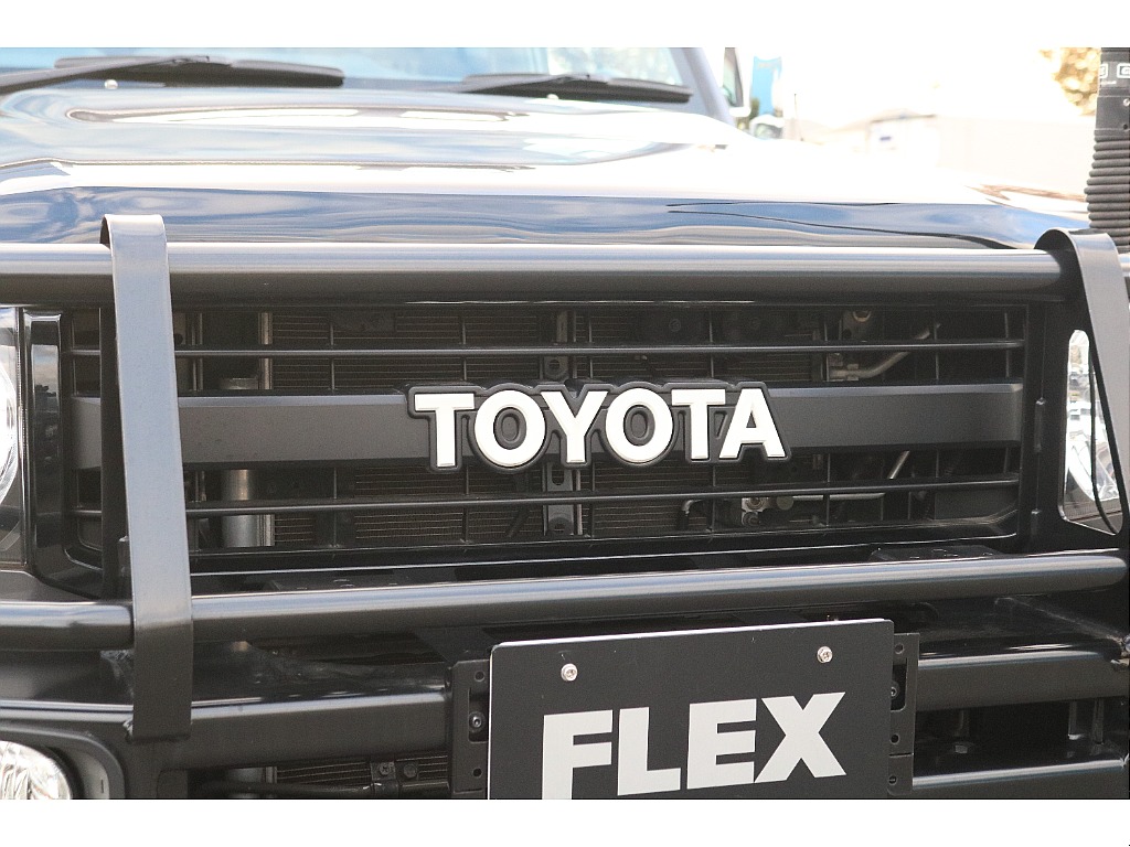 70周年記念：フロントグリル！