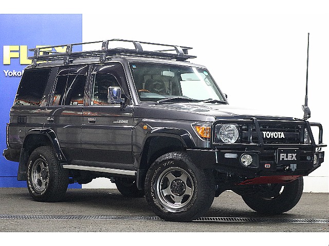 ARBバンパーがとてもカッコ良いですね！グリルやヘッドライトなど希少パーツカスタム済み！