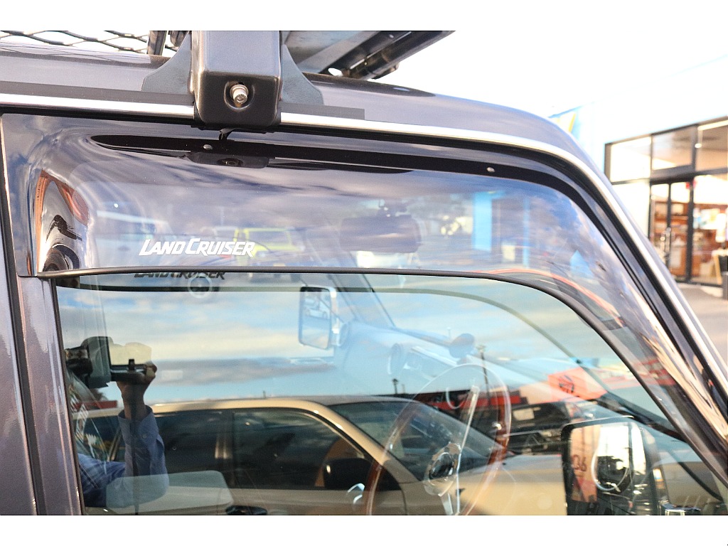 純正サイドバイザー！