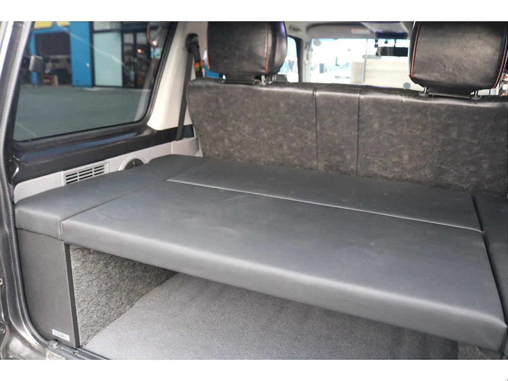 荷台を2段に分けて使用できるので使い勝手にも優れています。