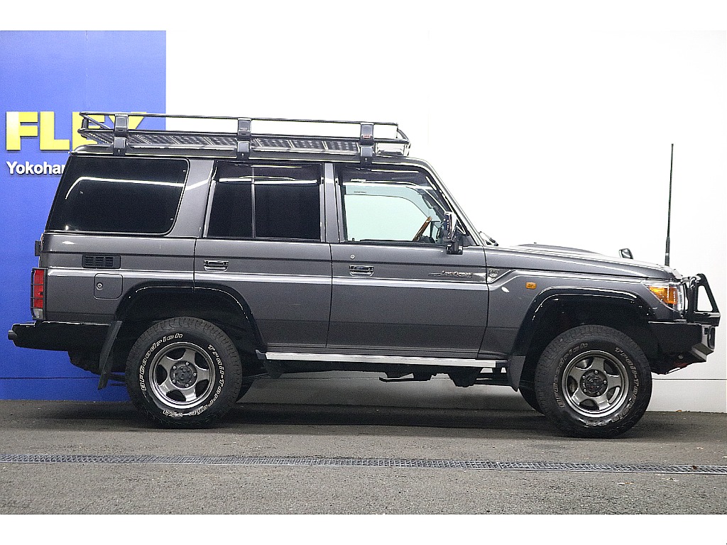 スタッフからも注目度の高い車両です是非お早めにご連絡下さい！