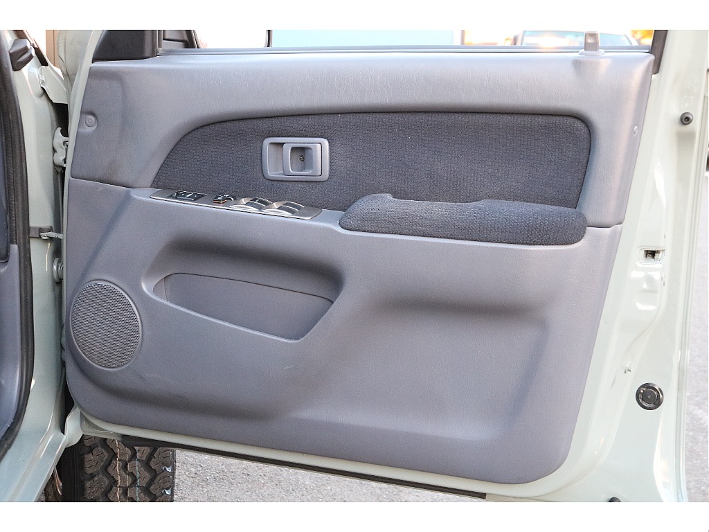 内張張替えも可能なので是非ご相談ください！