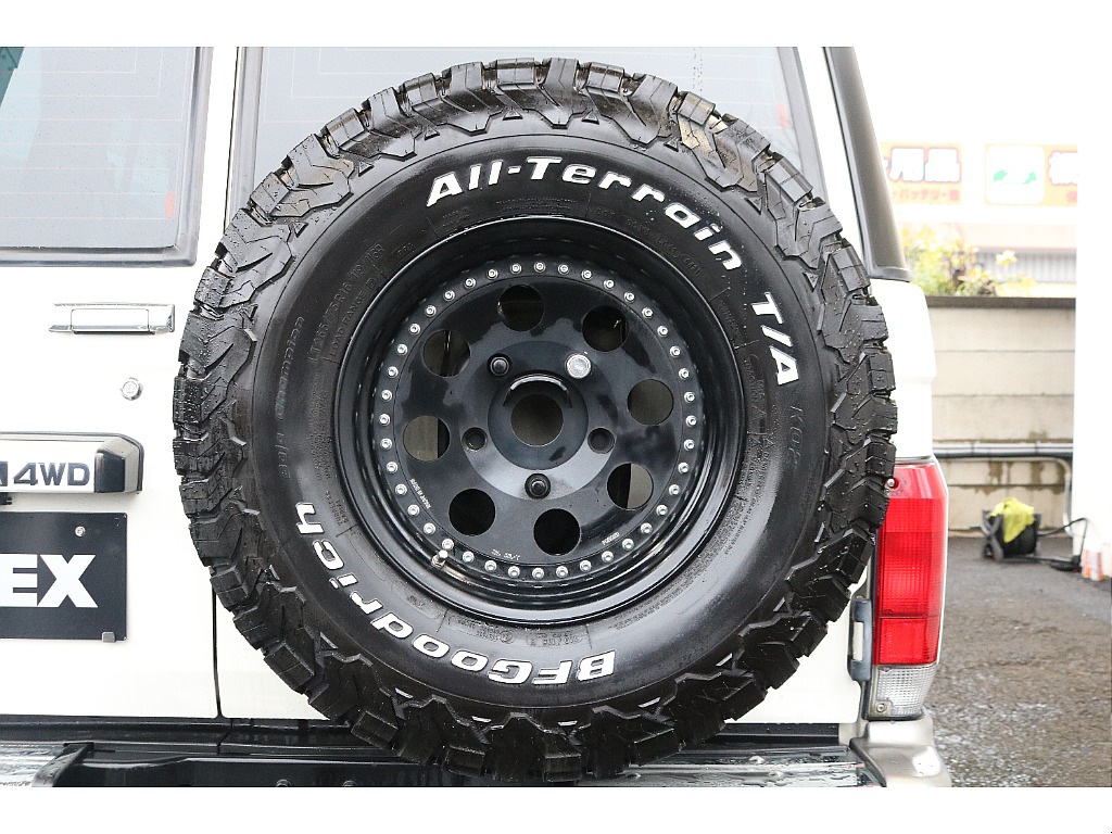 背面タイヤも装備です！