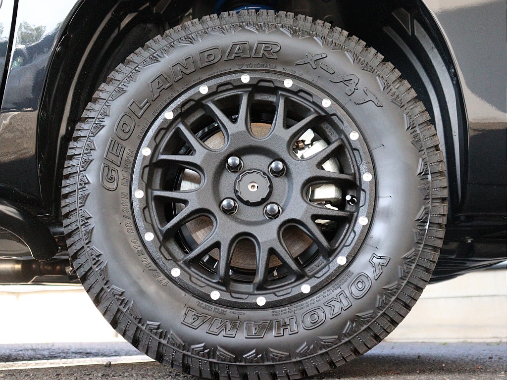 【新品】マッドバウンス14インチAW ＆【新品】YOKOHAMAジオランダーX-AT　175/80R14