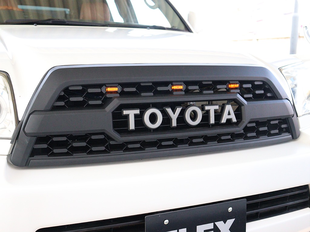 タコマ風グリル！ちらりと見えるオレンジグリルマーカーがかっこいいです！