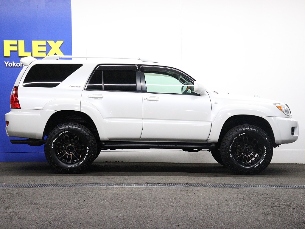 サイドステップ付きの為、小さなお子様の乗り降りもらくちん♪