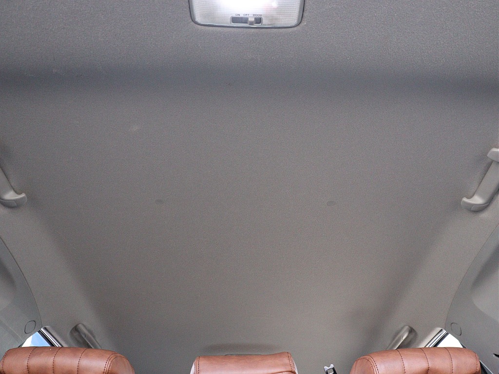 天張りは綺麗な状態です！