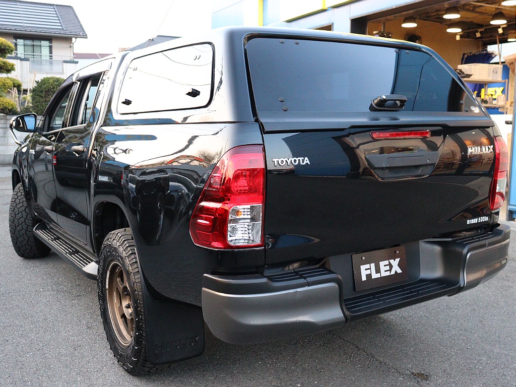 Aeroklas製キャノピー！TRDトノカバーの同メーカー製品になります☆