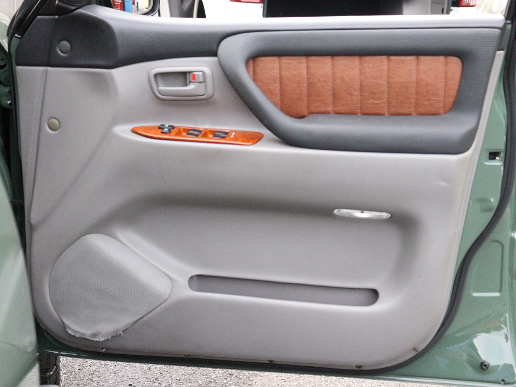 内張り張替え施工済み！