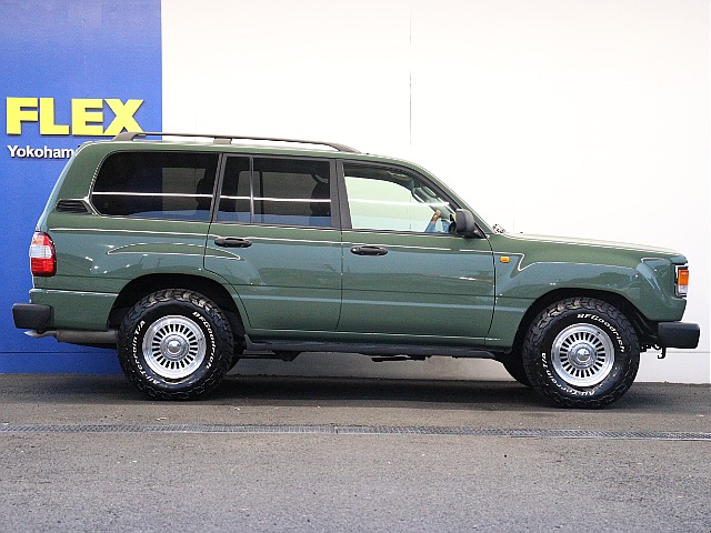 純正車高！リフトアップもご相談ください！