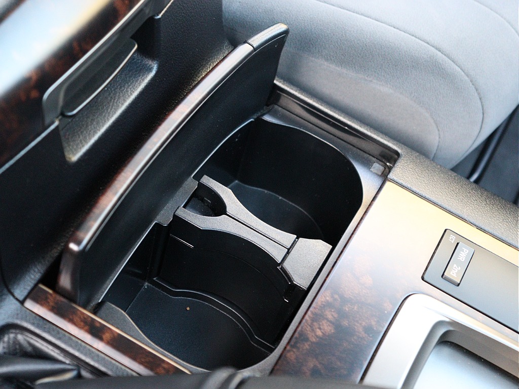 ドリンクホルダー完備！