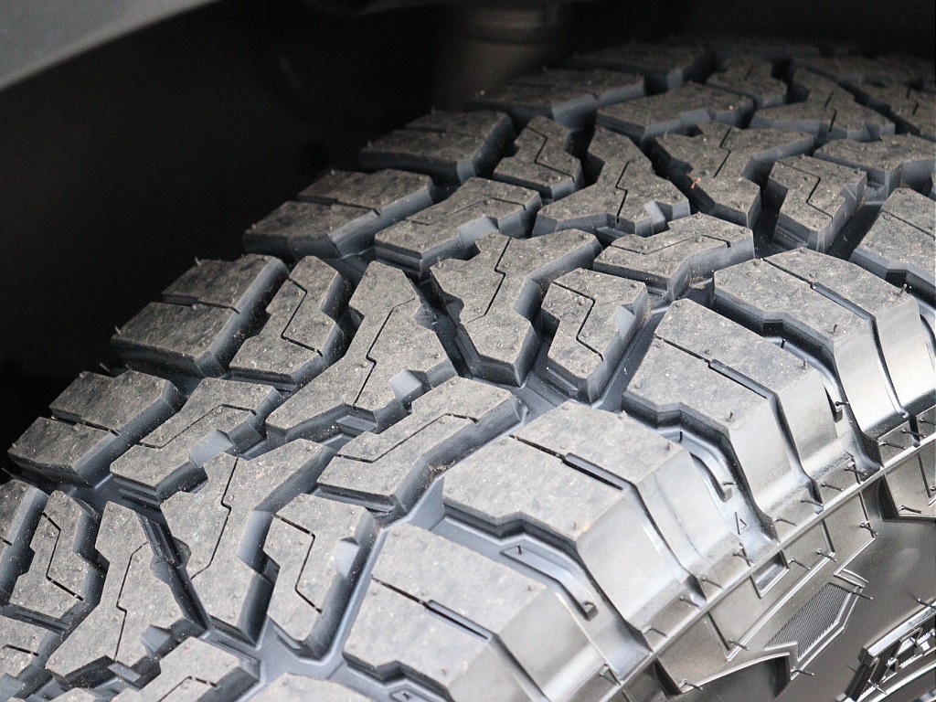 嬉しい新品タイヤ＆ホイールです！