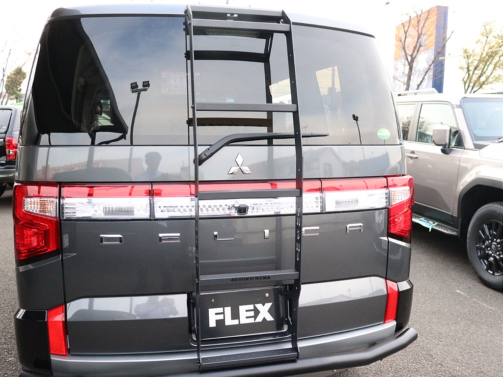 FLEXオリジナルリヤラダー！