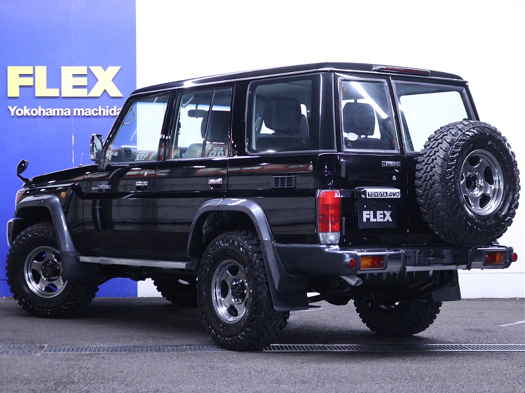 トヨタ&nbsp;ランドクルーザー70&nbsp;70 5ドア4.0 4WD&nbsp;&nbsp;神奈川県の詳細画像&nbsp;その5