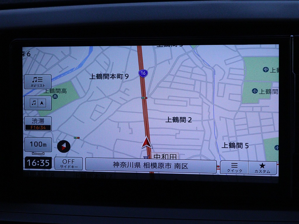 カラーはグレー×グロスブラックの無骨で落ち着いた215サーフが入庫しました！