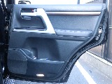 ☆買取直販☆ ワンオーナーのランクル200後期モデルが入庫しました！