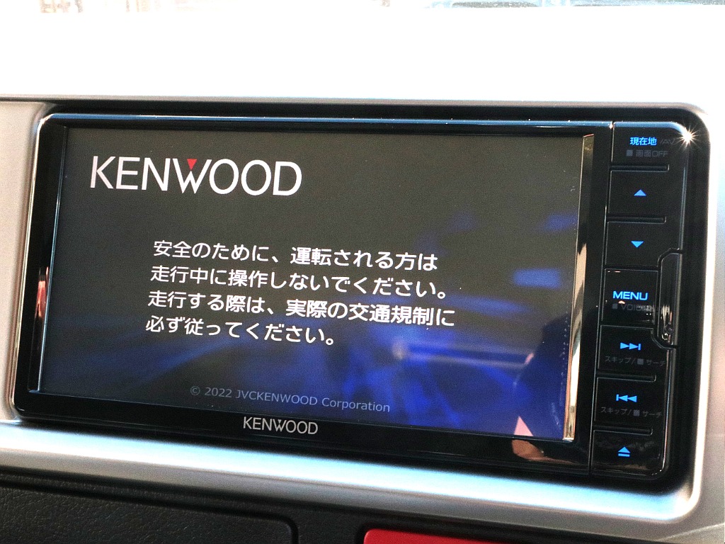 KENWOOD製7インチフルセグナビ搭載です！