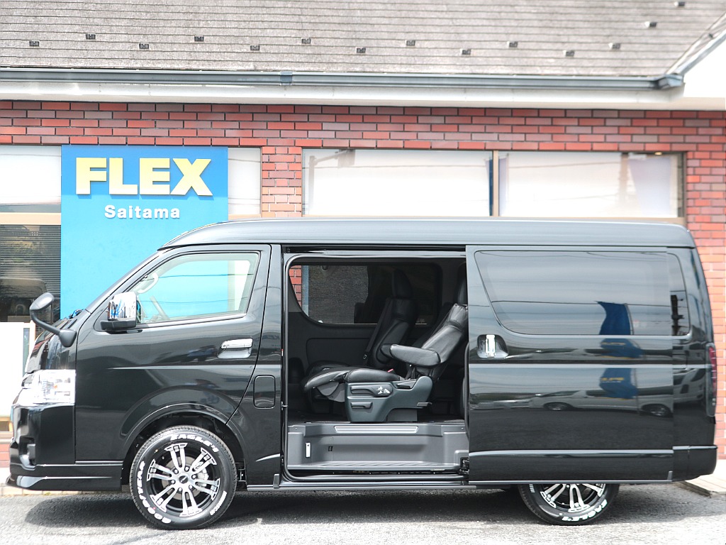 両側パワースライドドア10人乗車☆