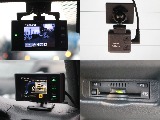 ETCはもちろんドライブレコーダー前後やレーダー探知機も装備済み☆