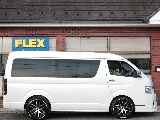 ノーマル車高なのでお仕事レジャー等どんなシーンでも合う車両です☆