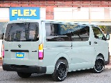 スモークフィルムの施工やボディーガラスコーティングなど細かなオプションにもお応えいたします☆