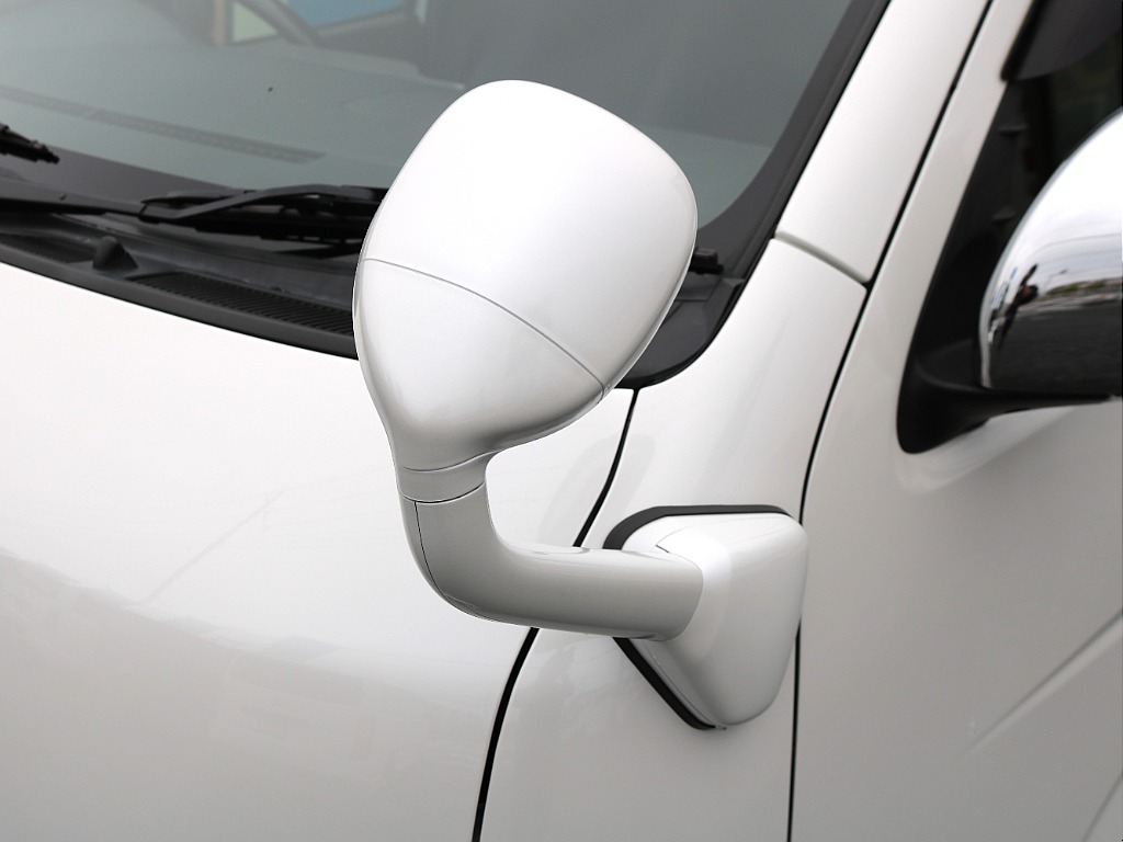 トヨタ ハイエースバン(24枚目)