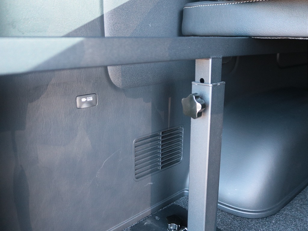 トヨタ ハイエースバン(48枚目)