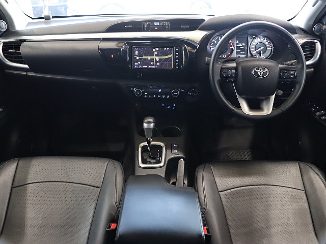 遊び心溢れるインパネ周り!