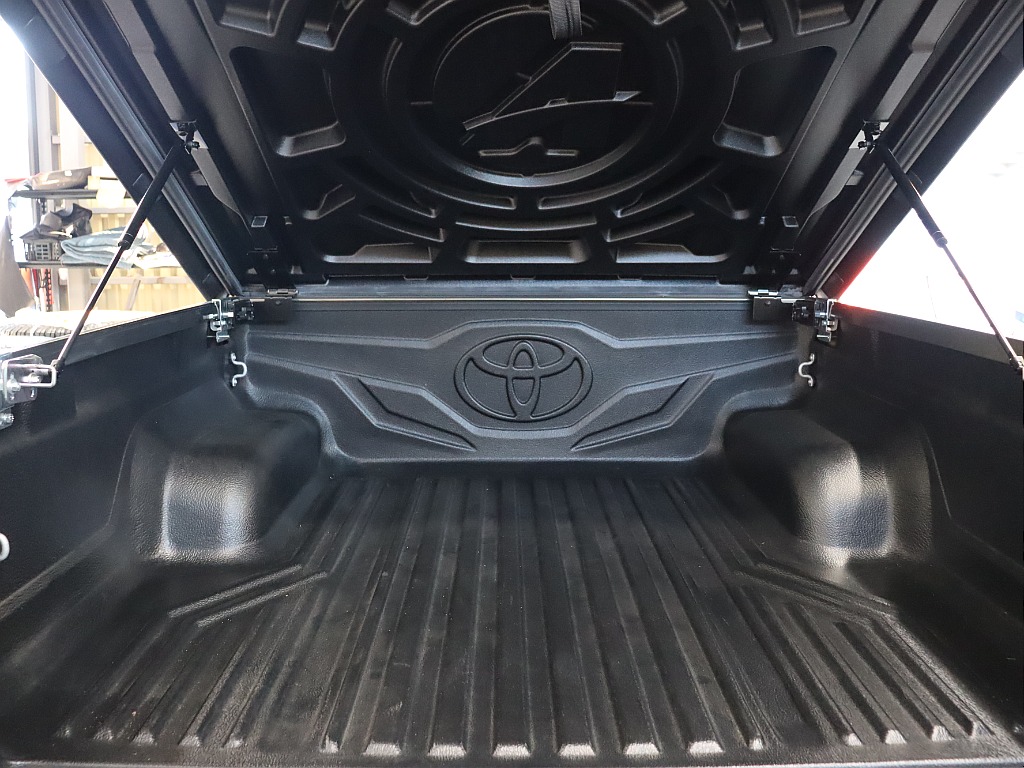 純正ベッドライナー装備！