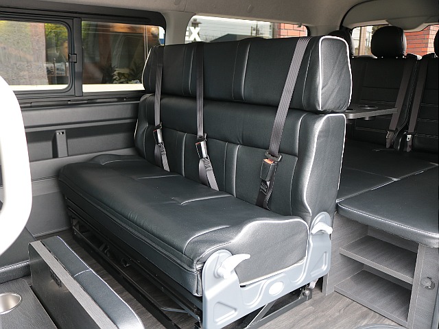 専用FASPシートでゆったり空間を実現☆