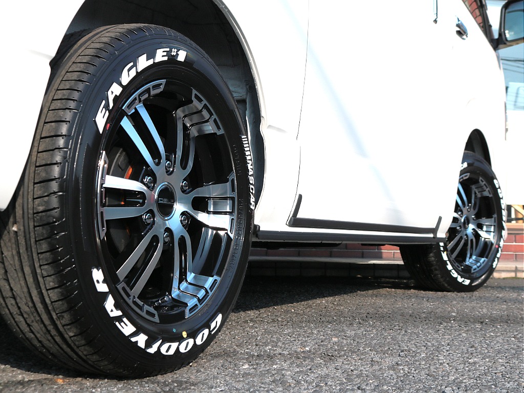 Delf02　17インチアルミホイール×ナスカーホワイトレタータイヤ☆